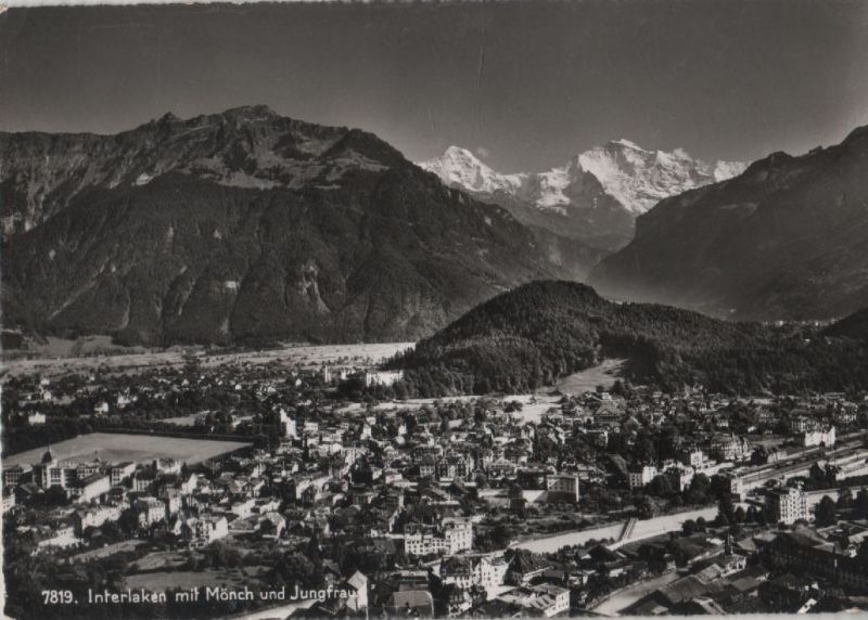 Ansichtskarte Interlaken - Schweiz - mit Mönch und Jungfrau aus der Kategorie Interlaken
