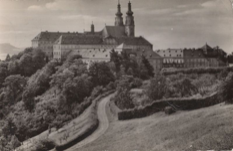 Ansichtskarte Bad Staffelstein, Kloster Banz - mit Staffelberg aus der Kategorie Banz, Kloster